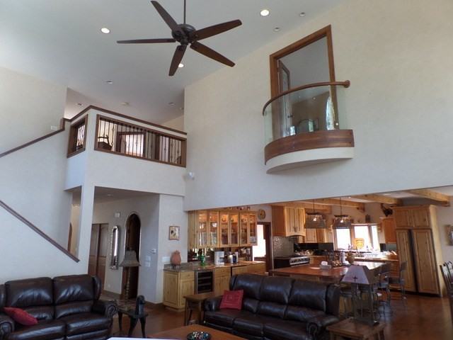 3821 E Lake Shore Dr - Photo 2 of 25