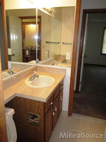 52142 Charleston Ln - Photo 3 of 17