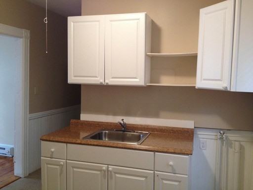 780 Somerville St - Photo 3 of 7