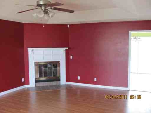 204 Millstone Cir - Photo 3 of 12