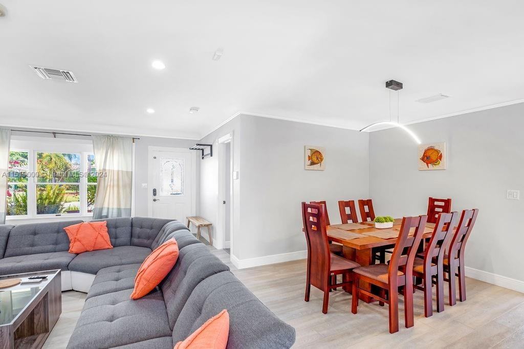 5320 Ne 16th Ter - Photo 6 of 41