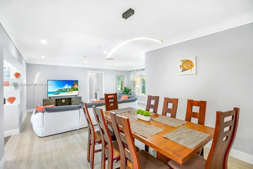 5320 Ne 16th Ter - Photo 7 of 41