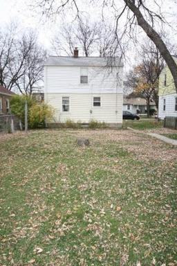 4761 N 24th St - Photo 2 of 5