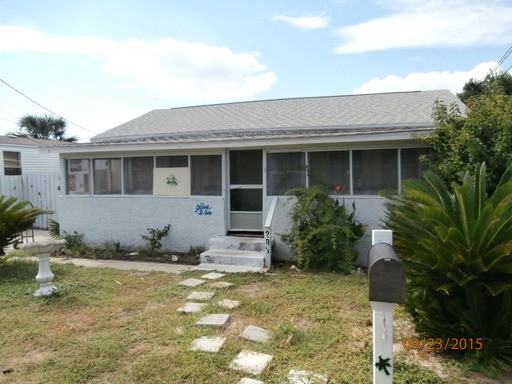 203 La Paloma Pl - Photo 2 of 16