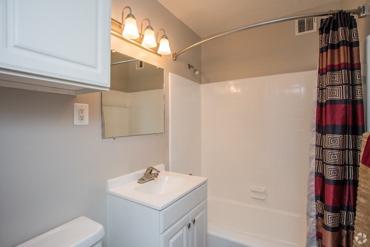 Infinity Apartments - Photo 4 of 5