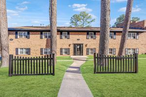 featured image of 604 North Hardee Street ###1