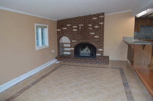 20229 9th Ave S - Photo 3 of 13