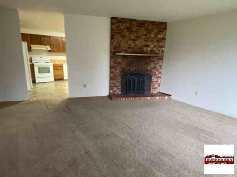 204 Fir St - Photo 3 of 4