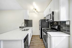 featured image of 13464 Victory Boulevard