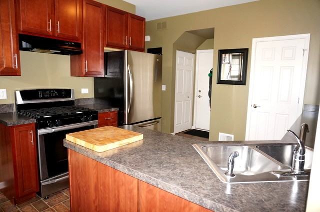 15341 Kenmare Cir - Photo 3 of 25