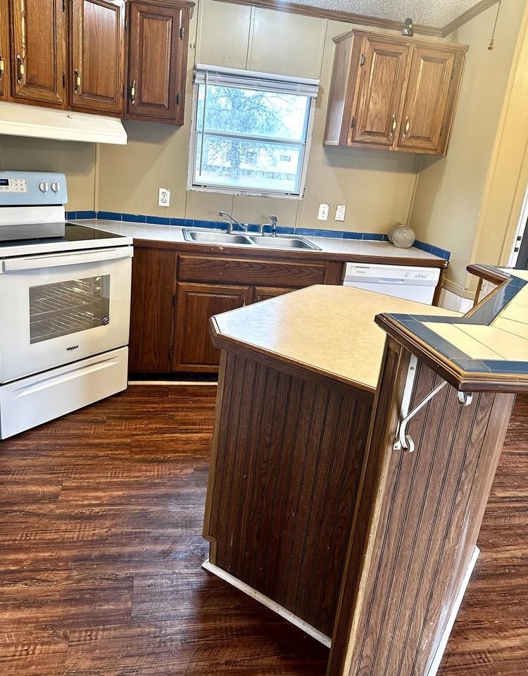 6175 Sapling Dr #1 - Photo 7 of 20