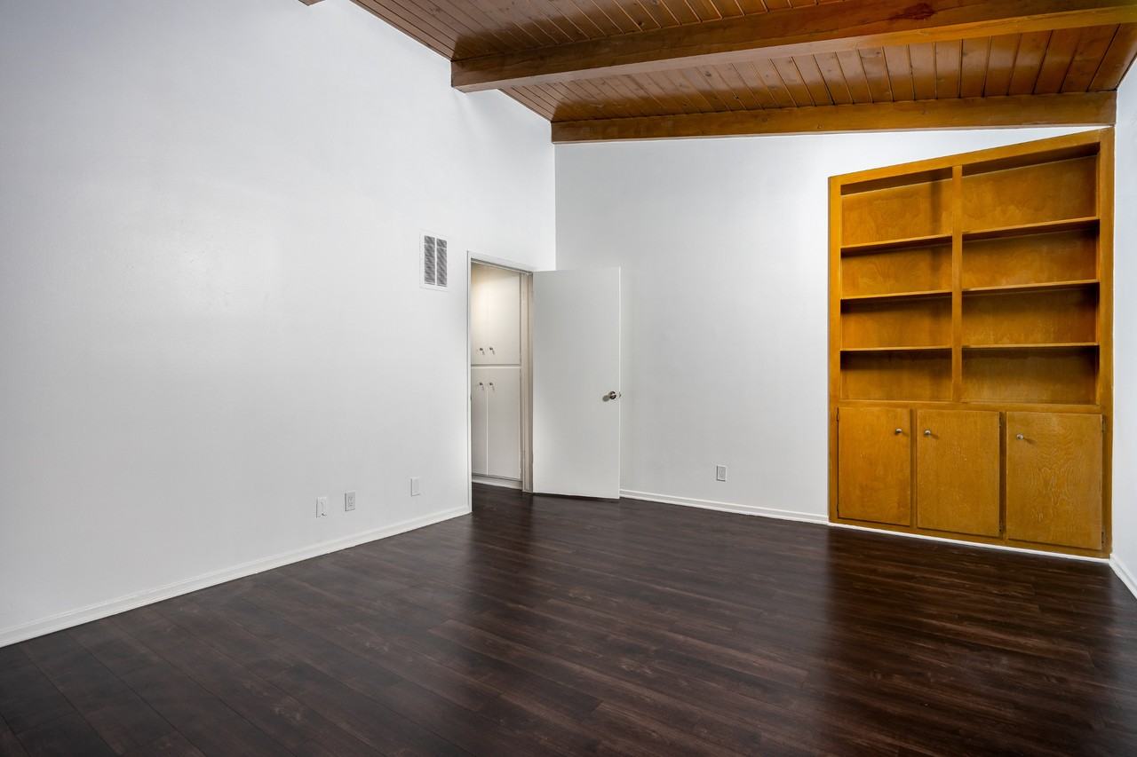 Ravencrest Apartments - Photo 7 of 16
