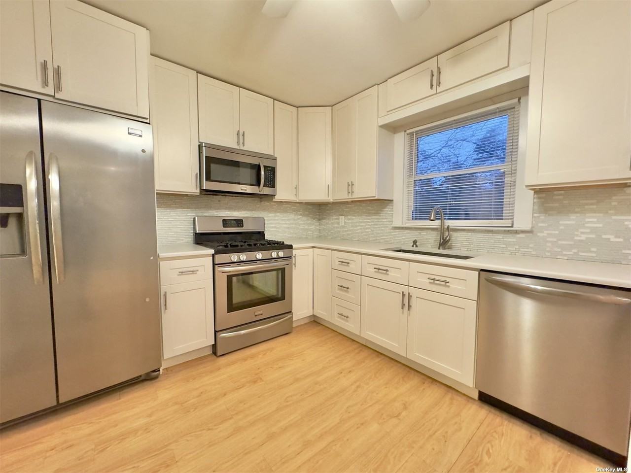 884 Ocean Ave - Photo 2 of 20