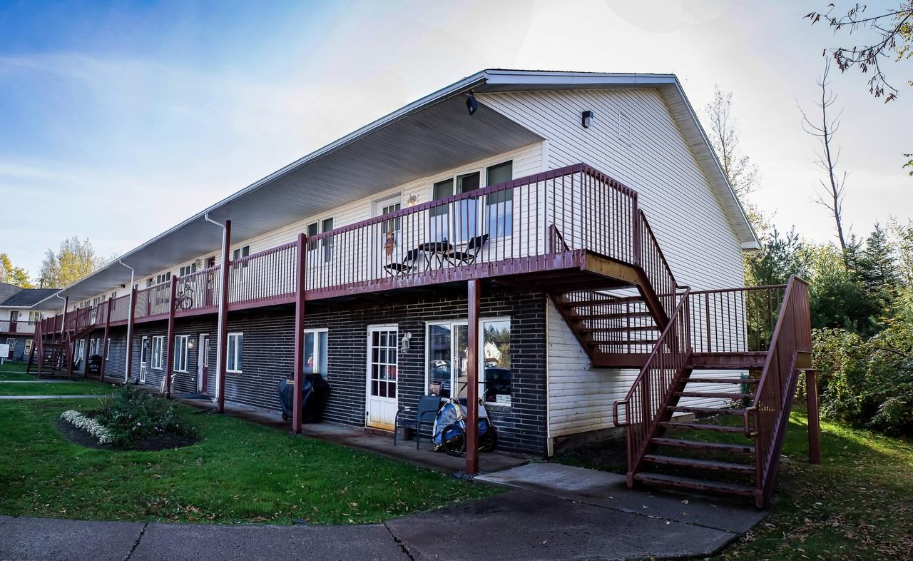 25 Drummond Street - Photo 2 of 8