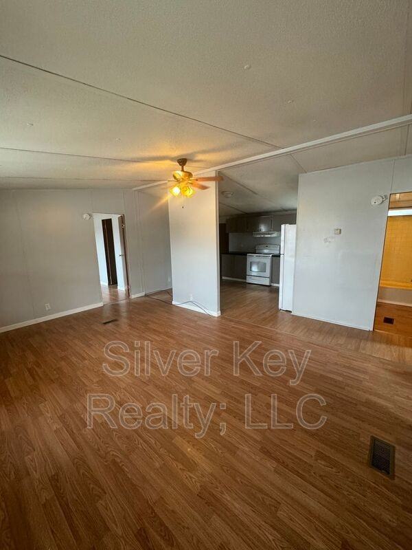 270 County Road #1103 - Photo 2 of 12