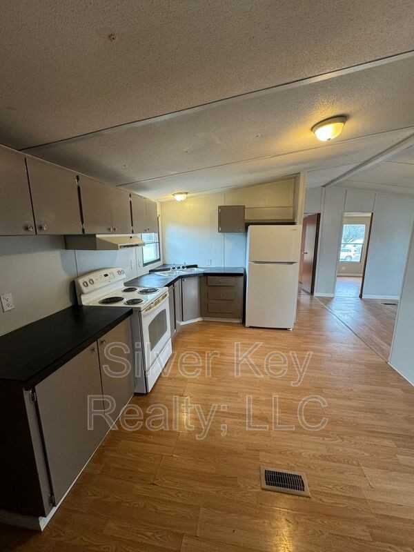 270 County Road #1103 - Photo 4 of 12