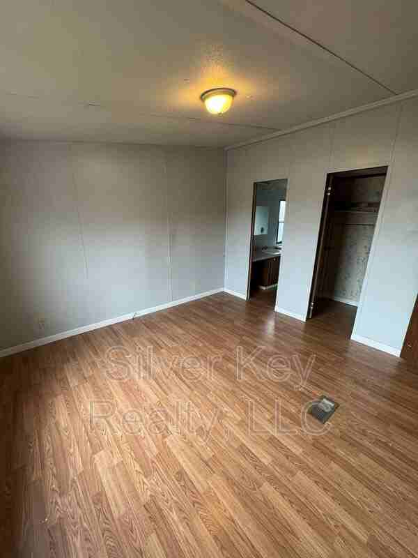 270 County Road #1103 - Photo 5 of 12
