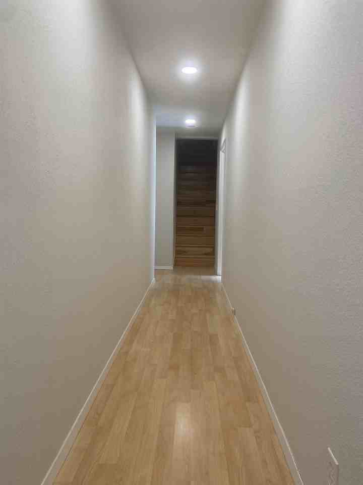 1302 East 40th Street - Photo 3 of 10