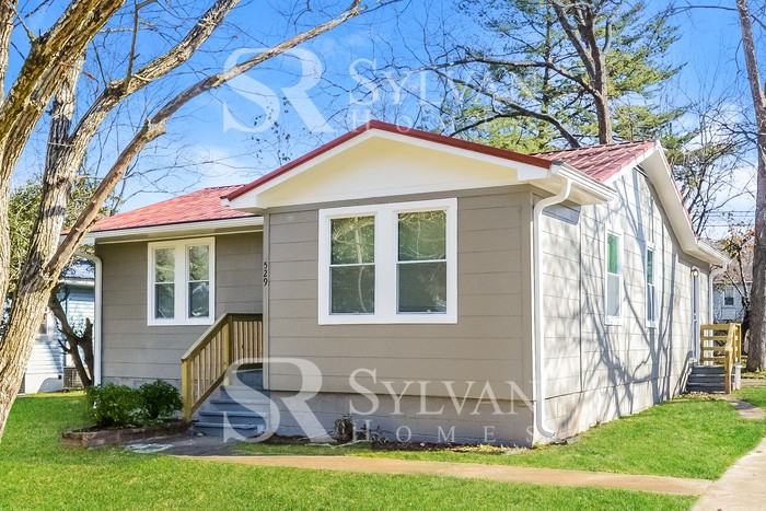 529 Athens Ct - Photo 3 of 16