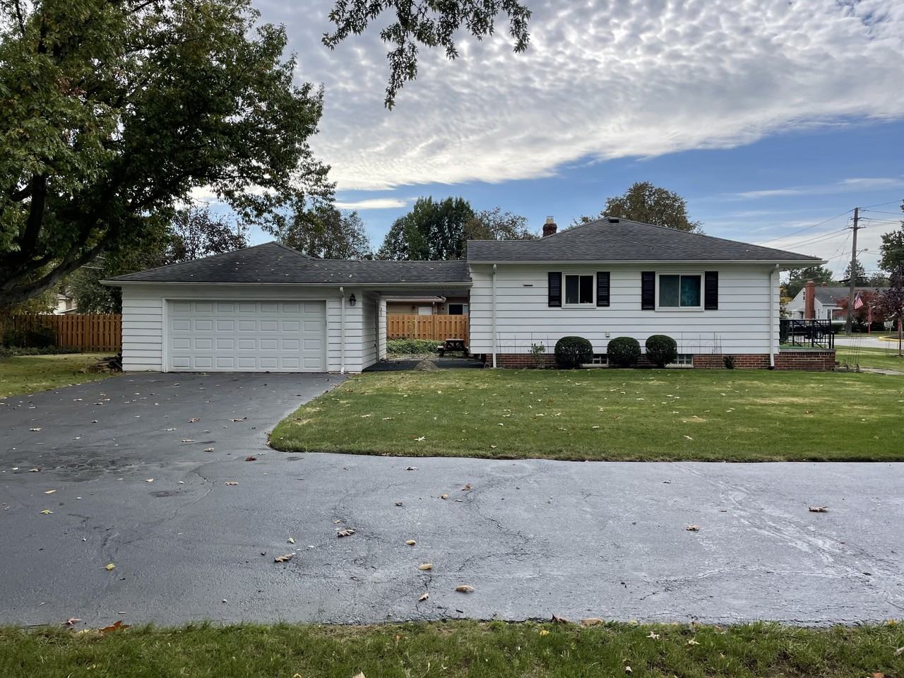 375 Tuxedo Ave #NA - Photo 2 of 33