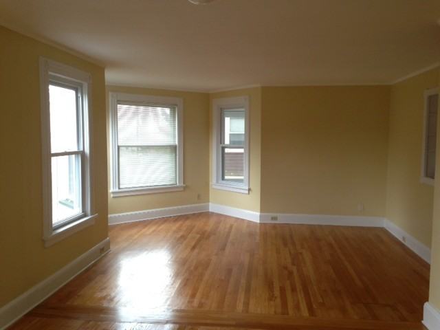 117 Alden St - Photo 3 of 10