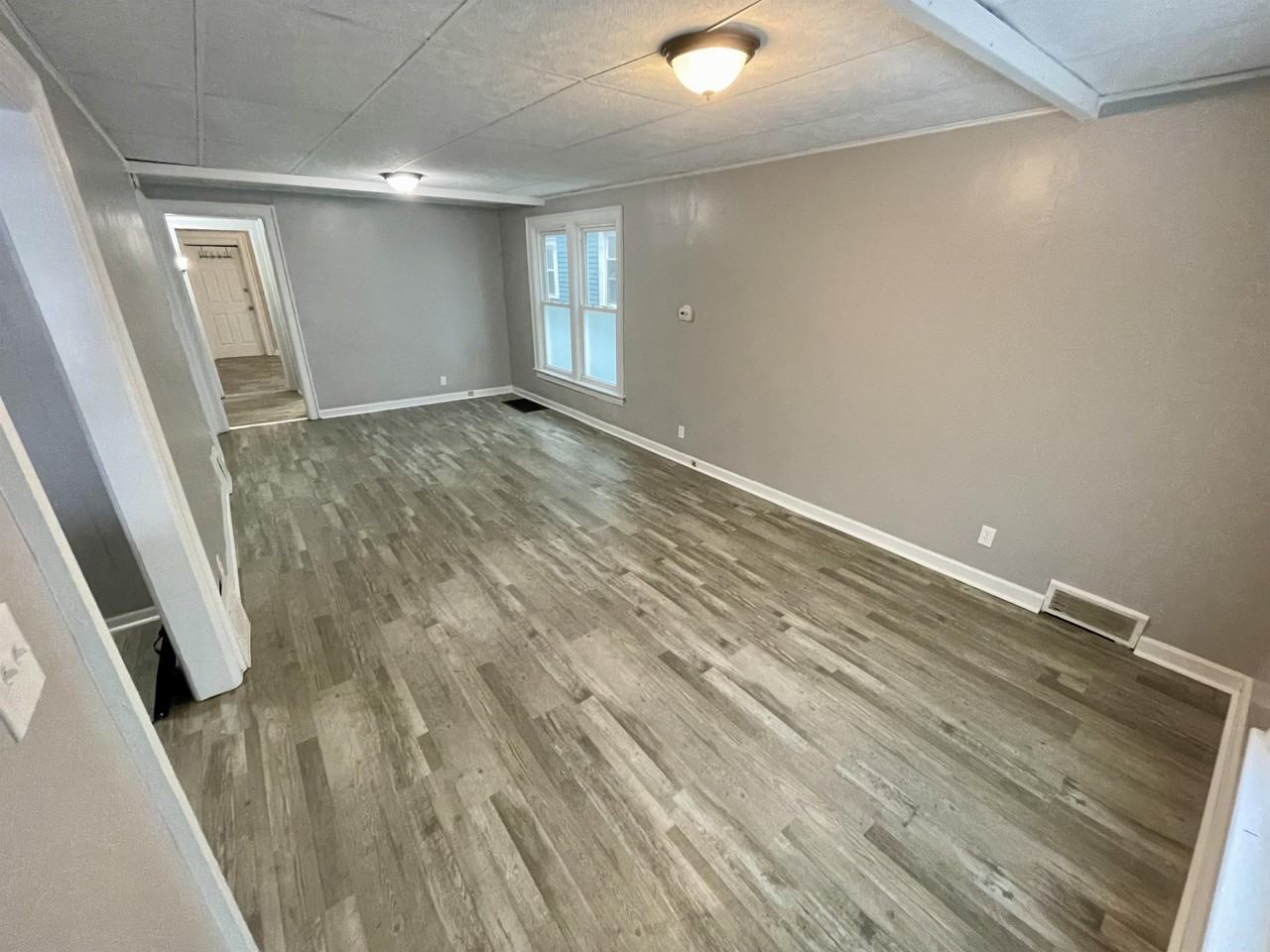 39 Aldrich Pl - Photo 2 of 13