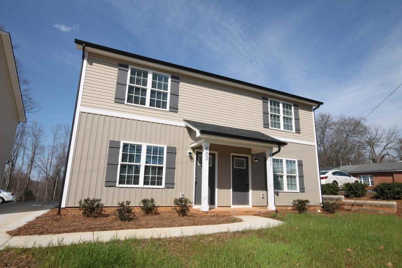 601 W Mclelland Ave - Photo 2 of 26