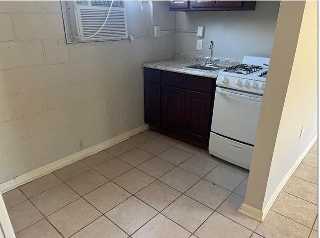 689 Central Ave #J - Photo 4 of 13