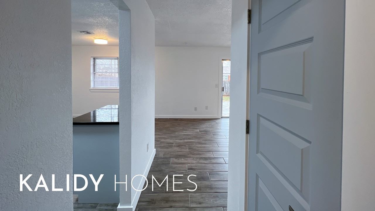 5929 Nw 62nd St #1 - Photo 7 of 22