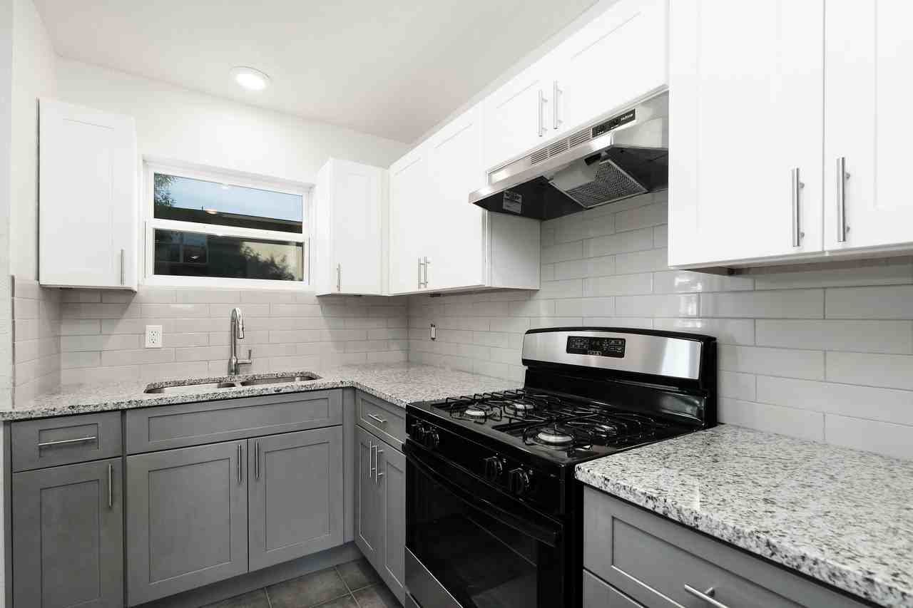 2515 Clara Ln #133 - Photo 5 of 33