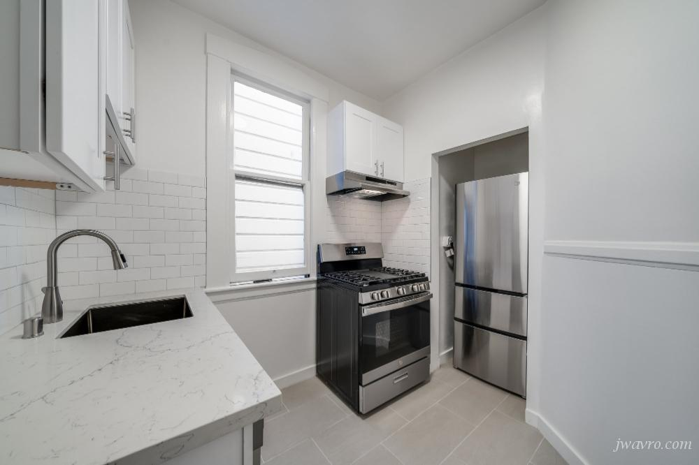 California Street & Jones Street - Photo 4 of 13