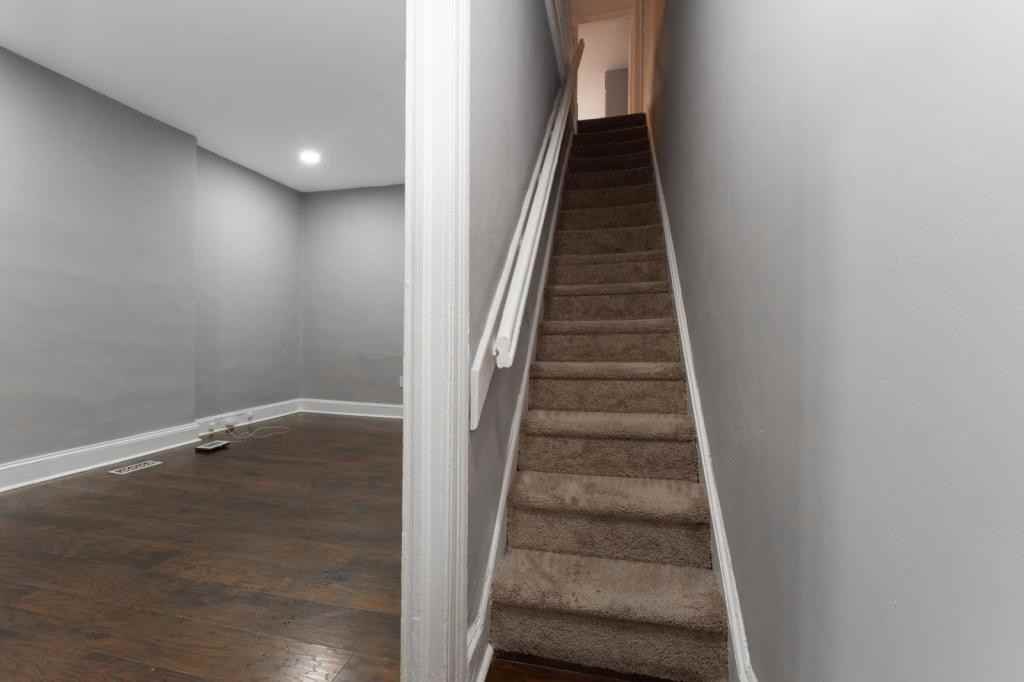 2118 W Lexington St - Photo 3 of 23