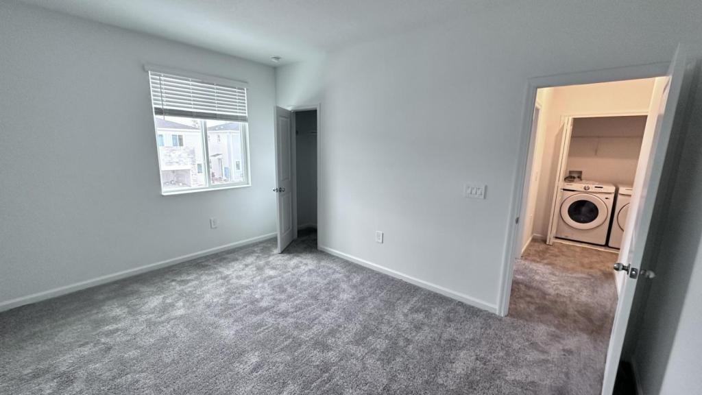 390 Bogey Dr - Photo 2 of 27