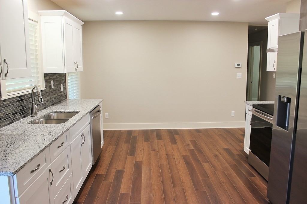 1601 Faulkner St - Photo 3 of 20