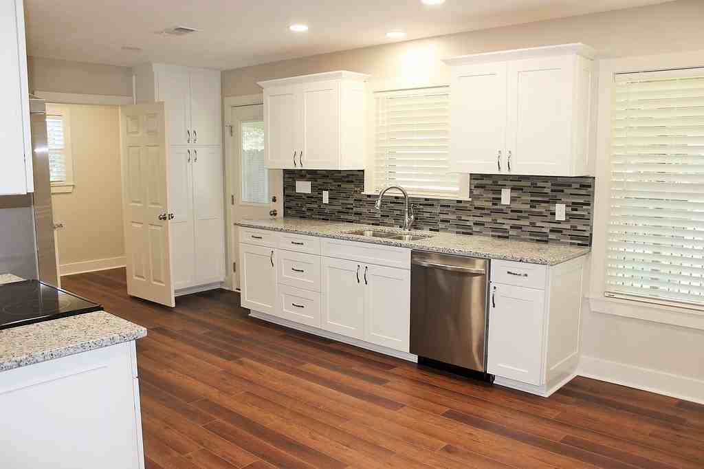 1601 Faulkner St - Photo 6 of 20