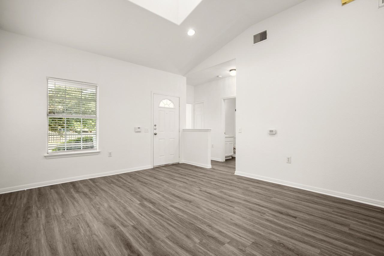 6337 Florencia Ln - Photo 7 of 20