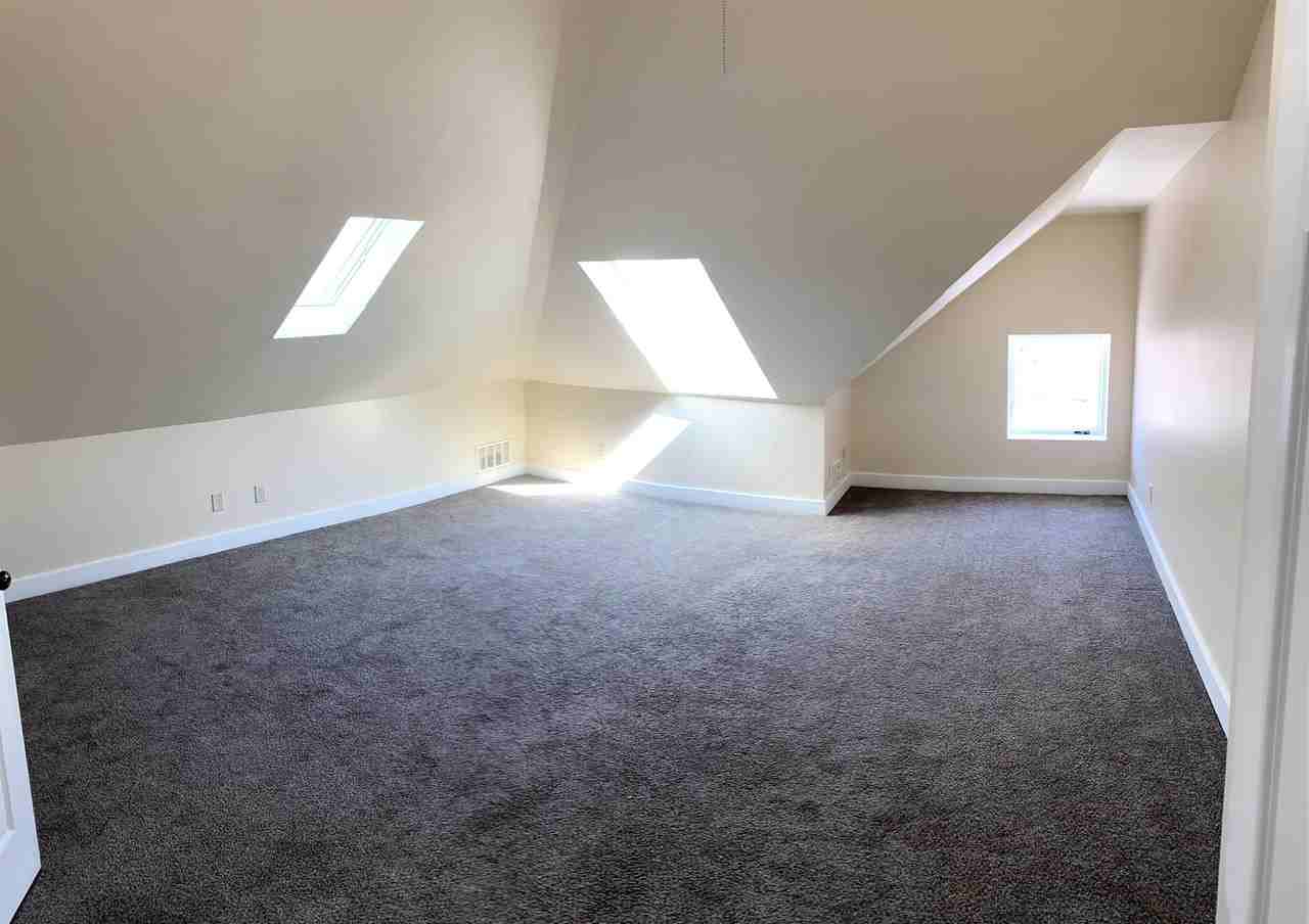 690 Virginia St - Photo 2 of 10