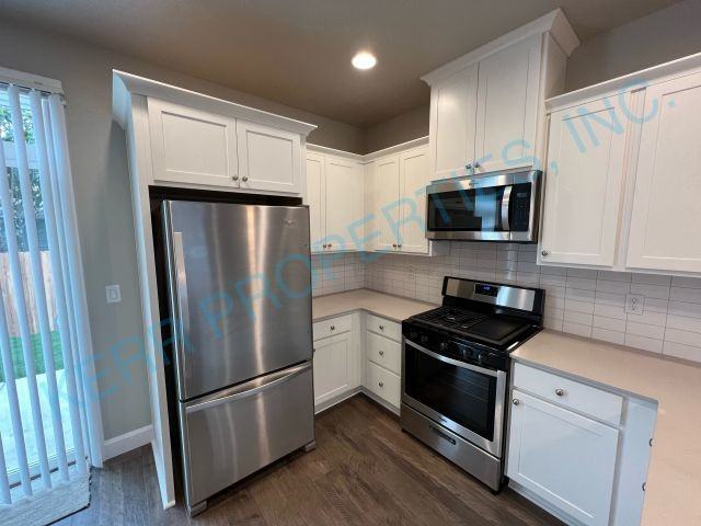 13118 Se 21st Ave - Photo 5 of 20