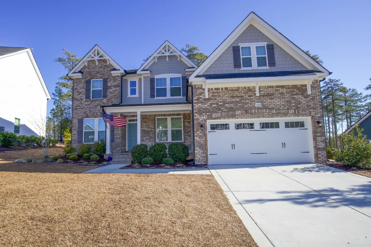 660 Avenue Of The Carolinas - Photo 2 of 50