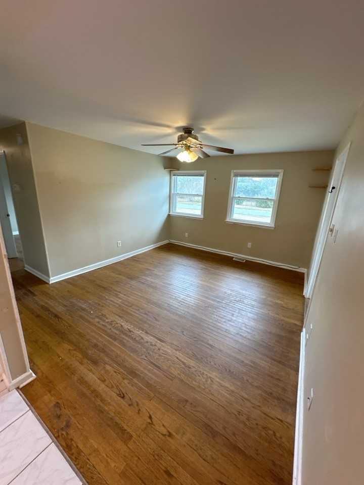 114 Cardinal Rd - Photo 3 of 17