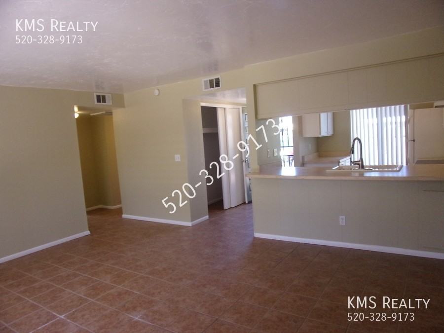 702 S Pantano Rd #D - Photo 7 of 25