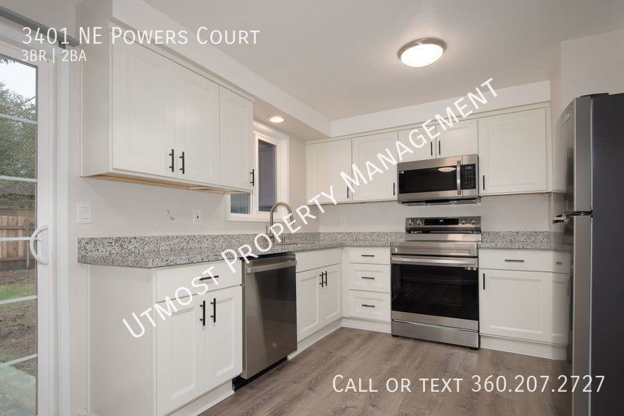 3401 Ne Powers Ct - Photo 3 of 13