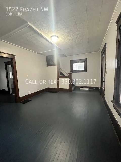 1522 Frazer Ave Nw - Photo 2 of 12