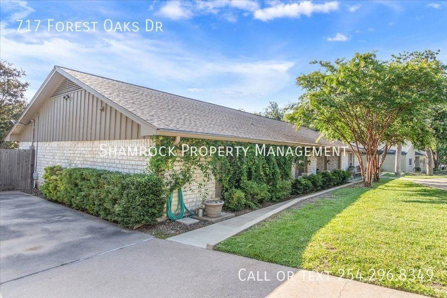 717 Forest Oaks Dr - Photo 2 of 38