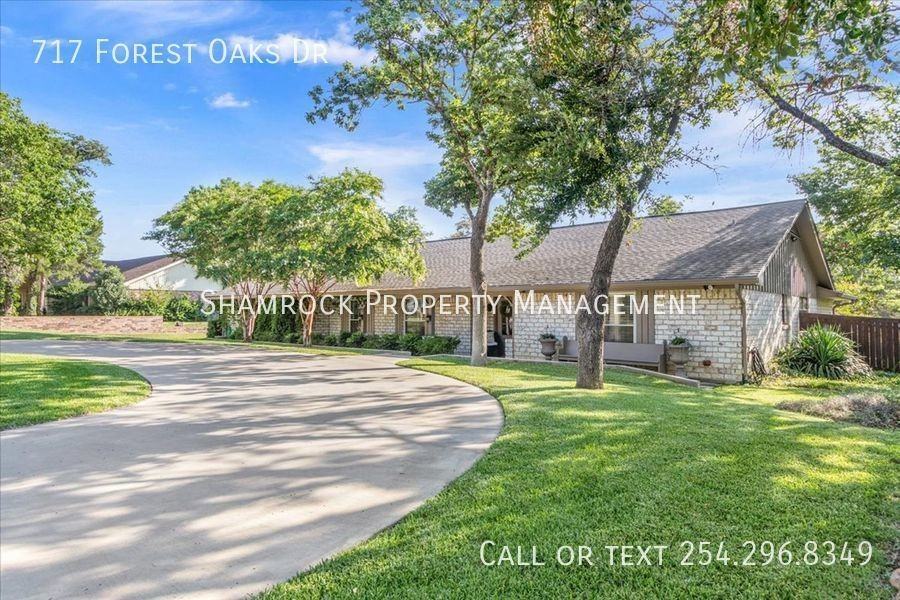 717 Forest Oaks Dr - Photo 3 of 38