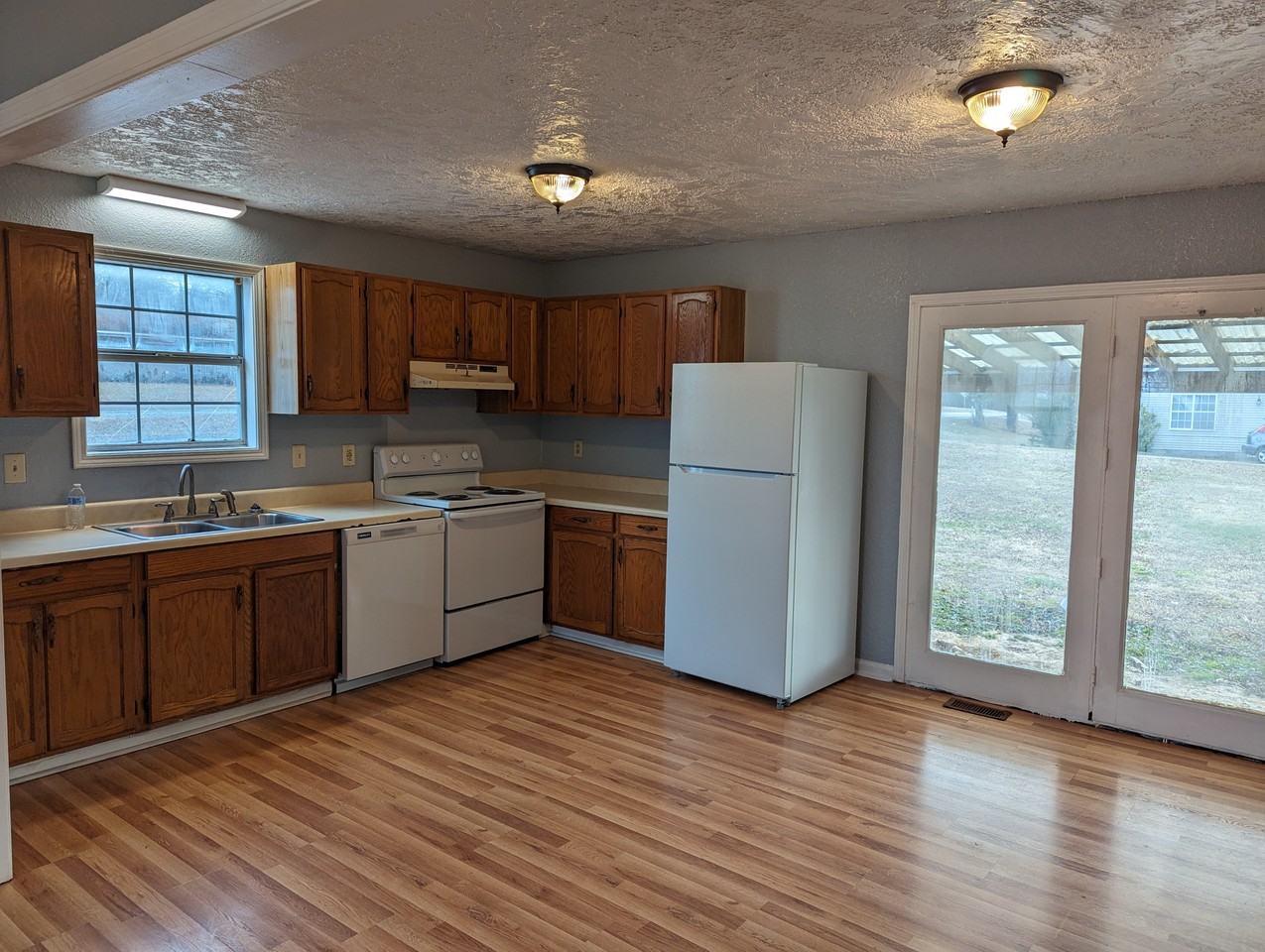 1553 Scott Rd #NA - Photo 2 of 14