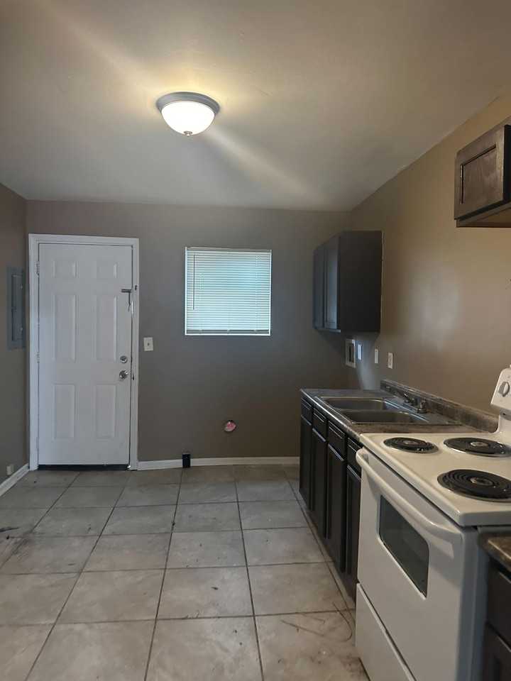 7744 Madrid Ave #1 - Photo 2 of 9