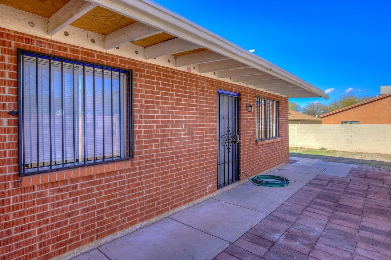 417 E Jacinto St #417 - Photo 6 of 33