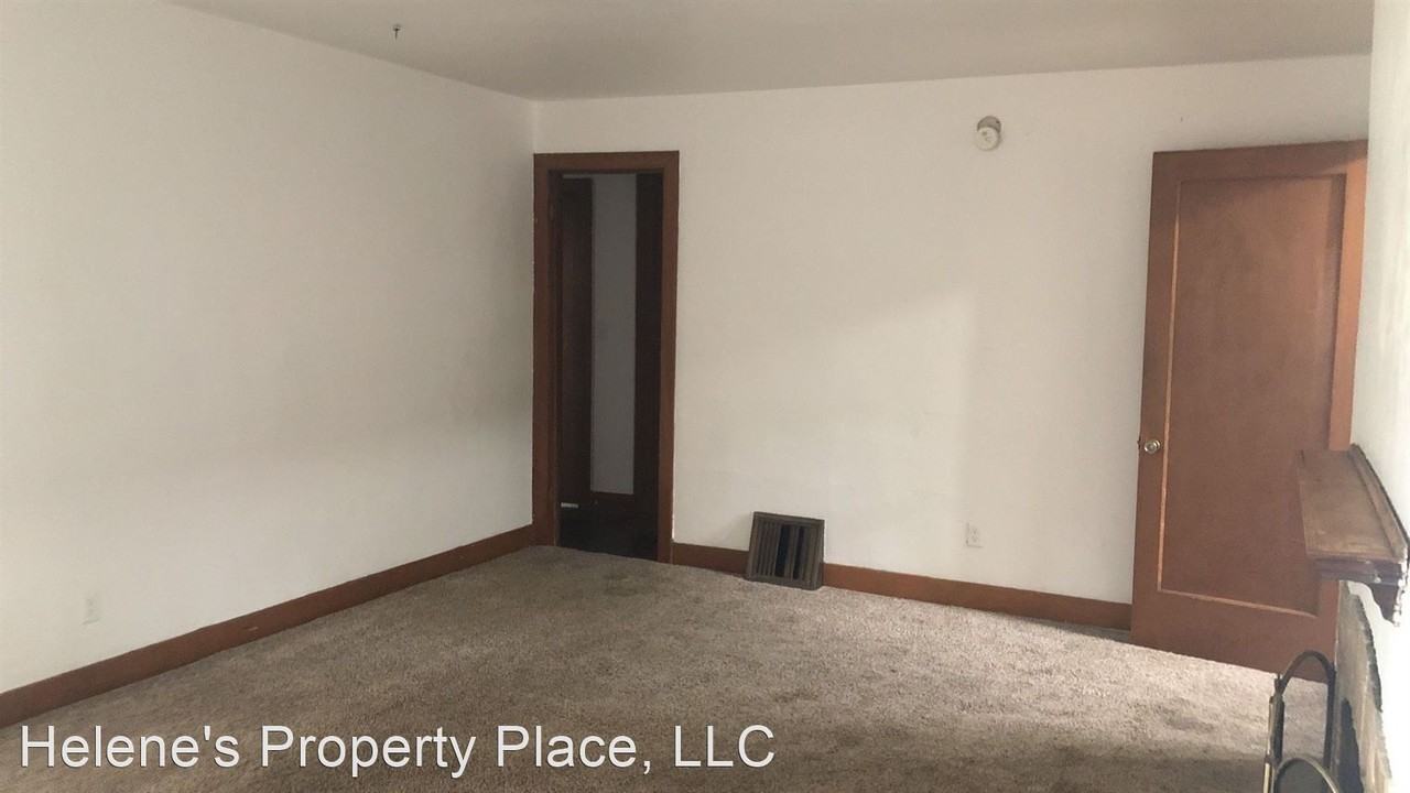 468-470 NE Maiden Lane - Photo 2 of 30