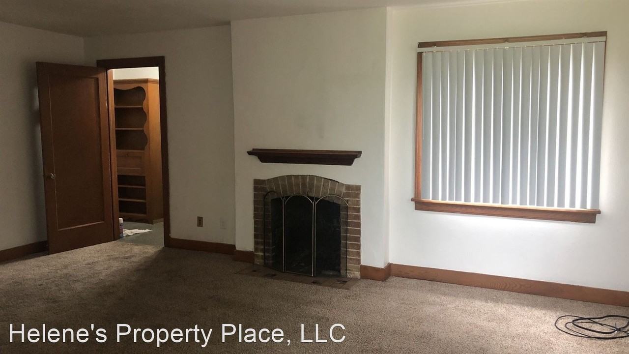 468-470 NE Maiden Lane - Photo 3 of 30